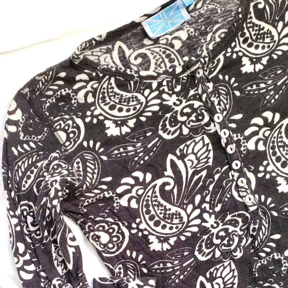 SURVIVAL Floral Paisley Long Sleeve T-Shirt